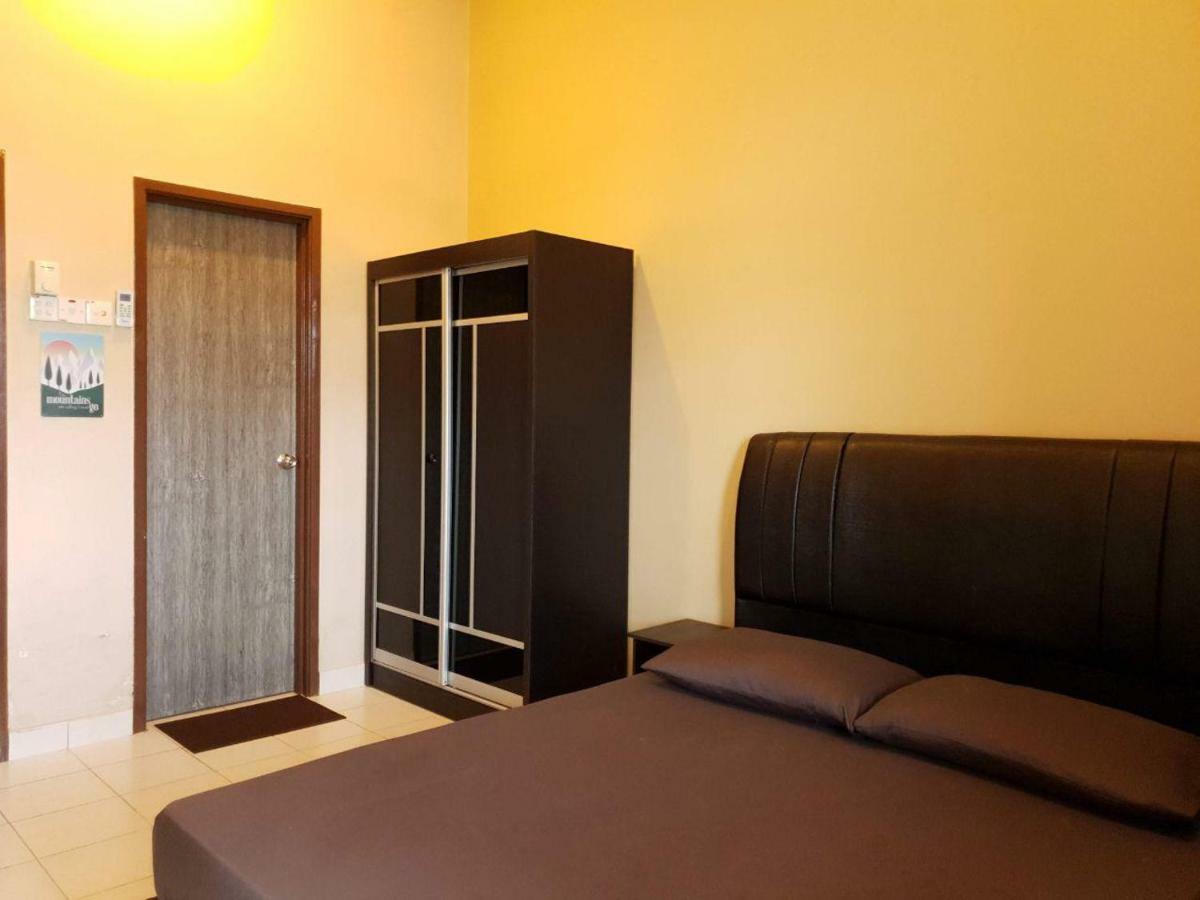 Lindanazri Homestay Mitc Melaka Exterior foto